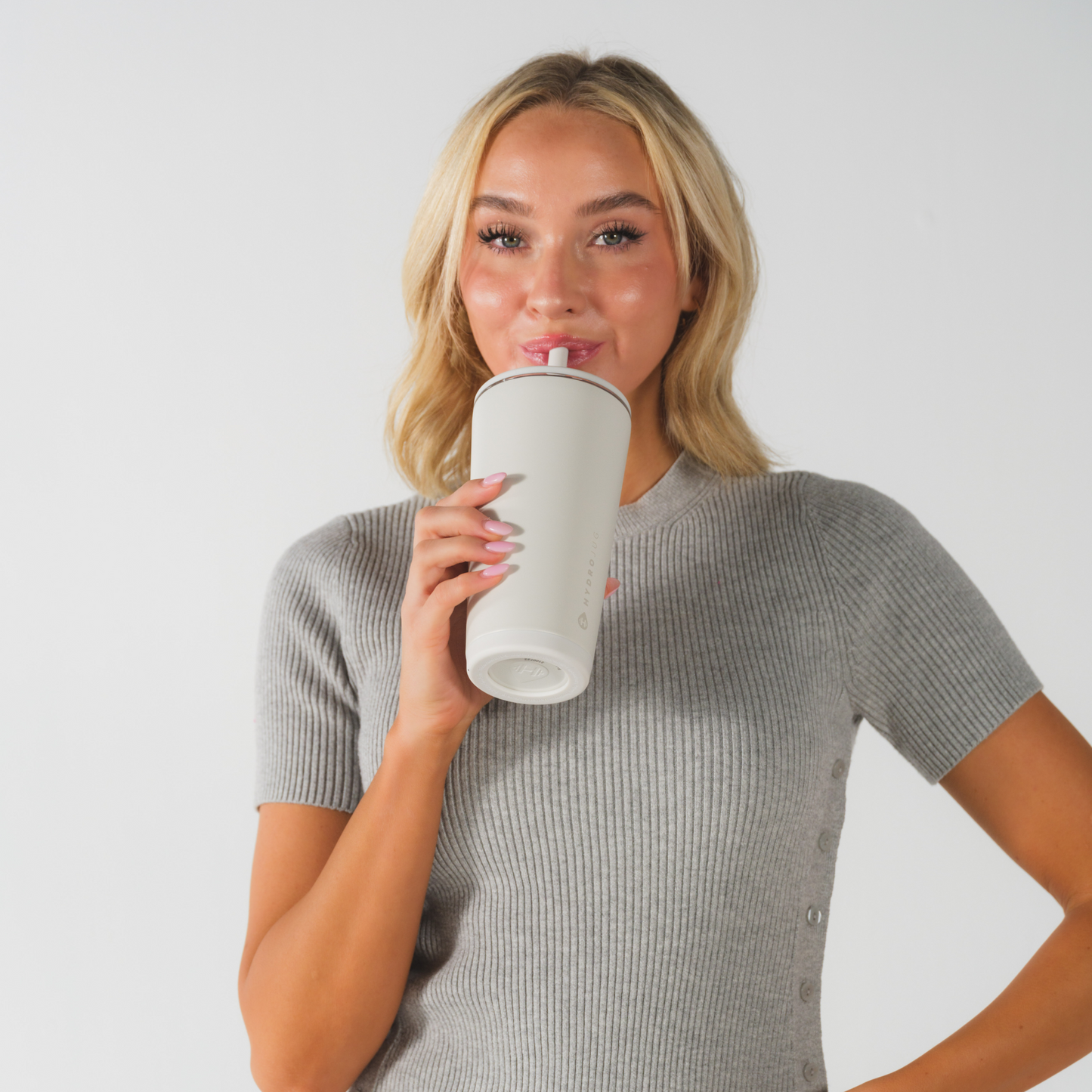 linen-h8 EverydayTumbler20oz.-Linen-WPI-1_1.png